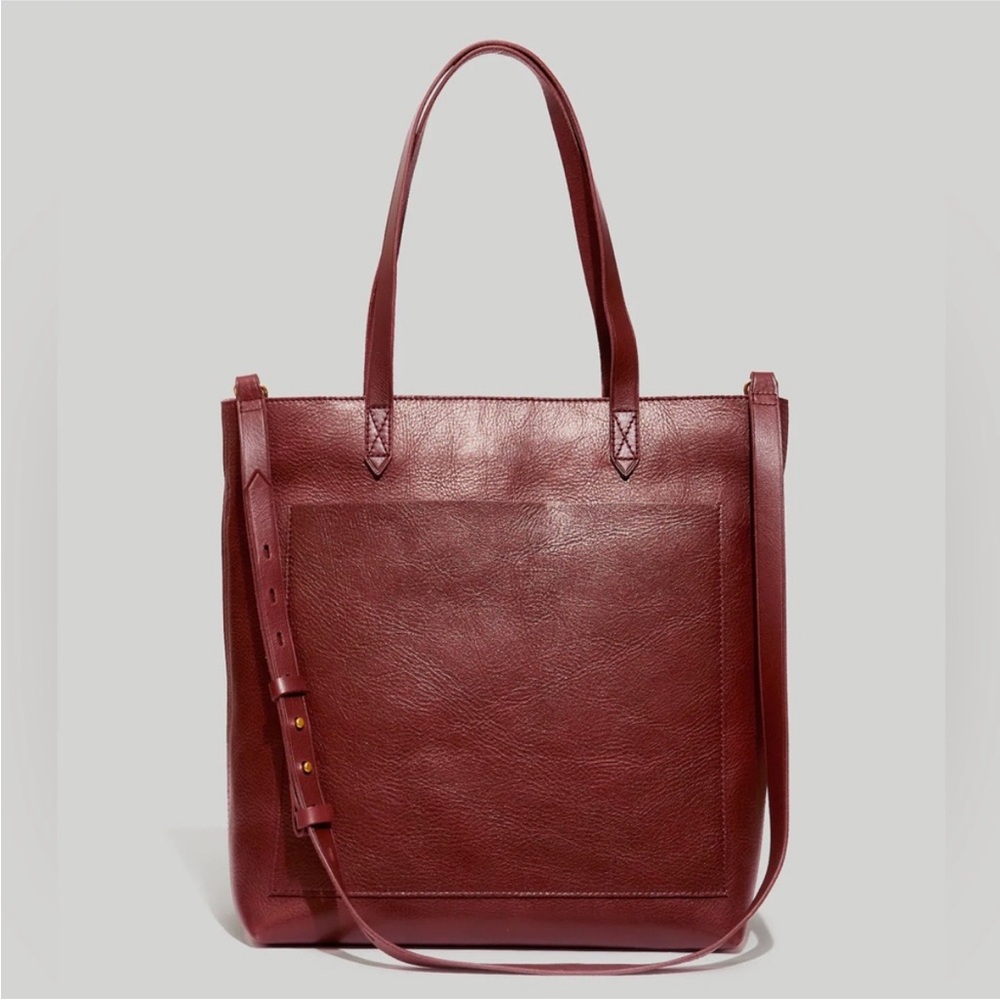 The Zip-Top Medium Transport Leather Tote